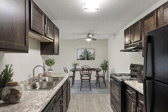 Building Photo - Bradley House Apartments