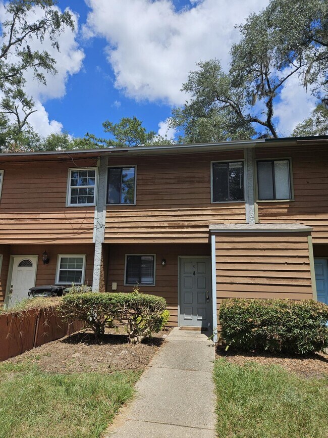 Building Photo - 3710 Rock Brook Dr