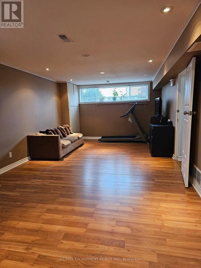 Photo du bâtiment - 51 Mangrove Rd