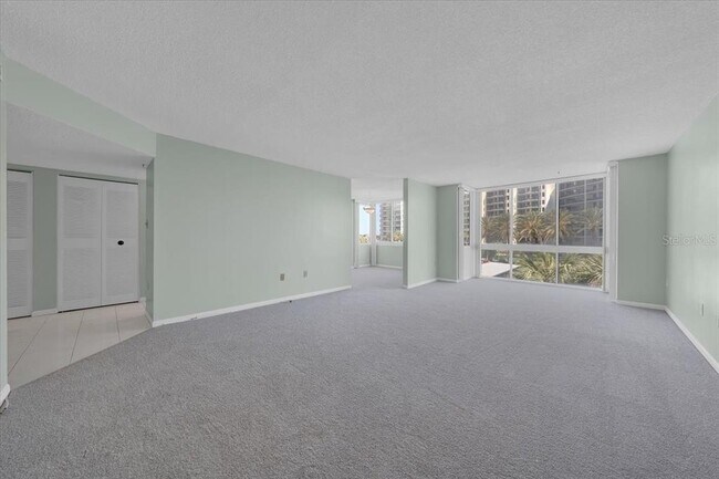 Foto del edificio - 660 Island Way