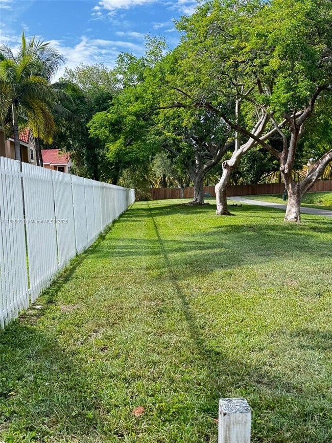 Foto del edificio - 10441 SW 155th Ct