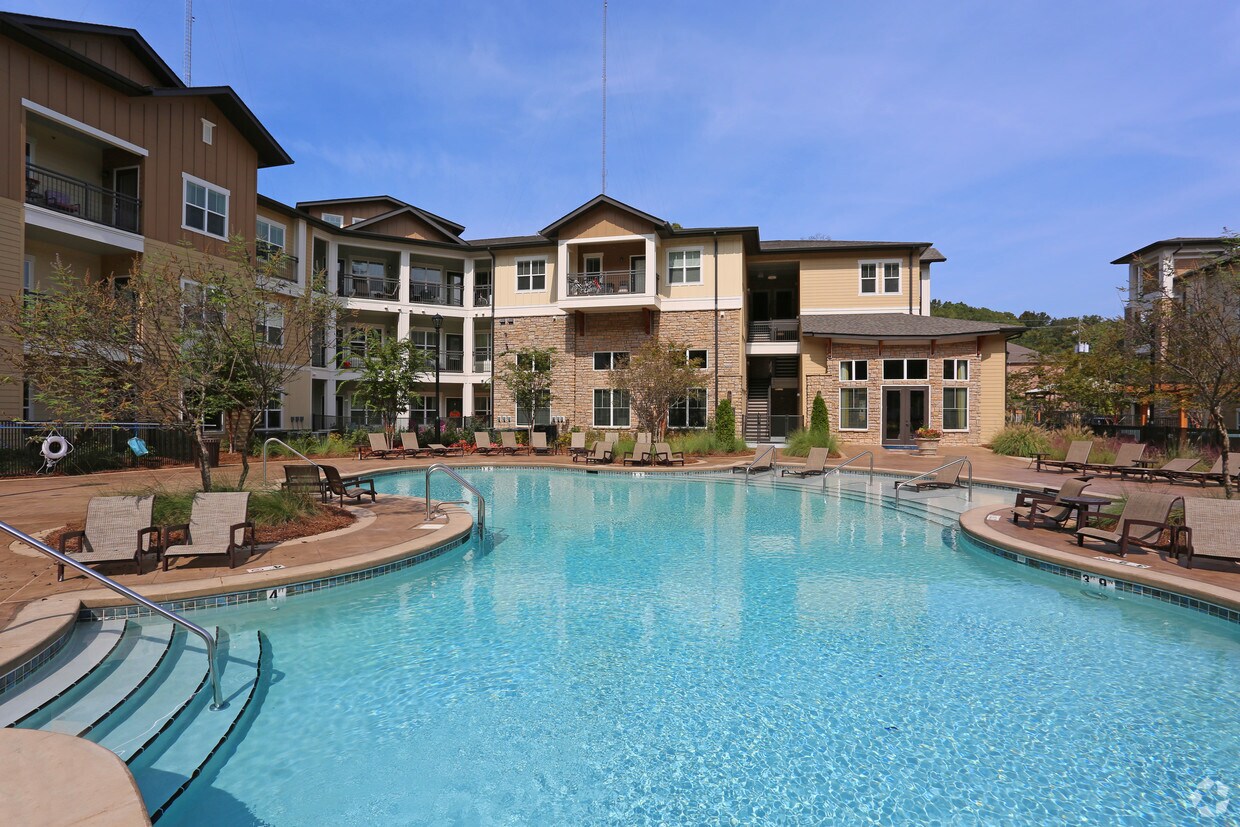 Moretti Apartments in Homewood, AL