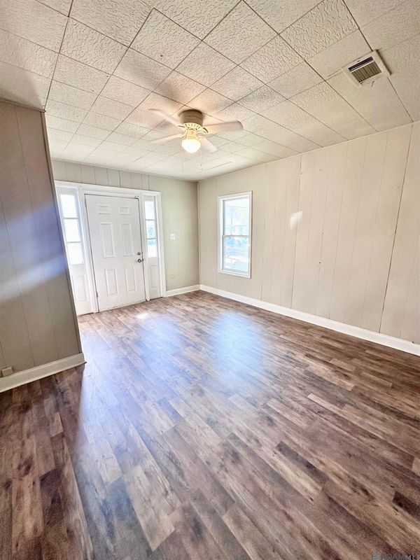 Foto del edificio - 3835 Sherwood St