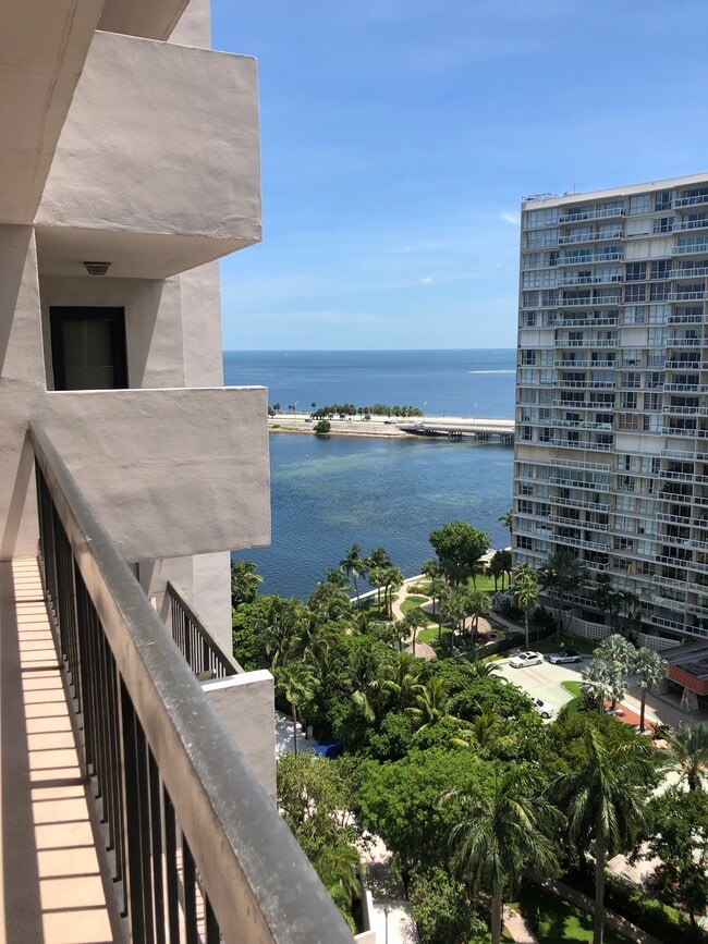 Building Photo - 2333 Brickell