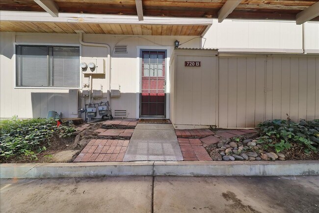 Building Photo - 720 Blair Ct
