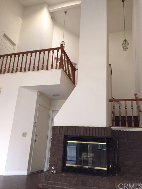Foto del edificio - 3669 Ivory Ln