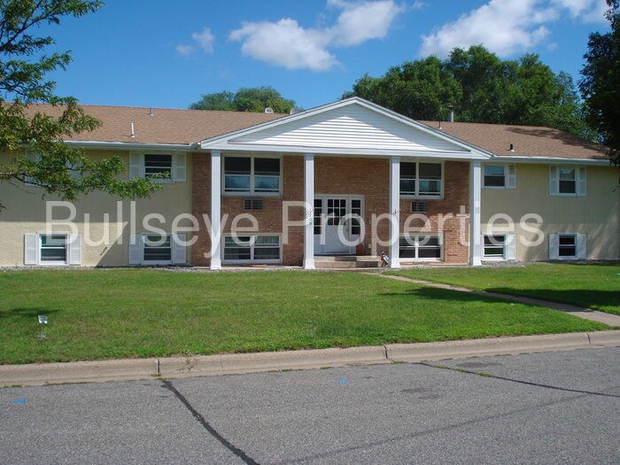 Primary Photo - 705 E 3rd St