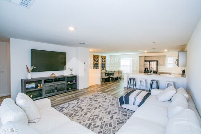 Building Photo - 3 br, 2.5 bath Townhome - 2855 Atomic Tang...