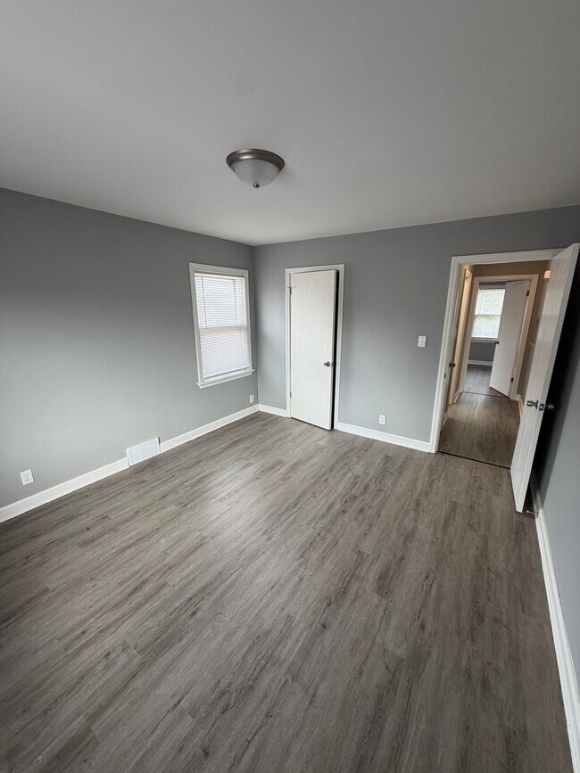 Foto del edificio - 6110 W Appleton Ave