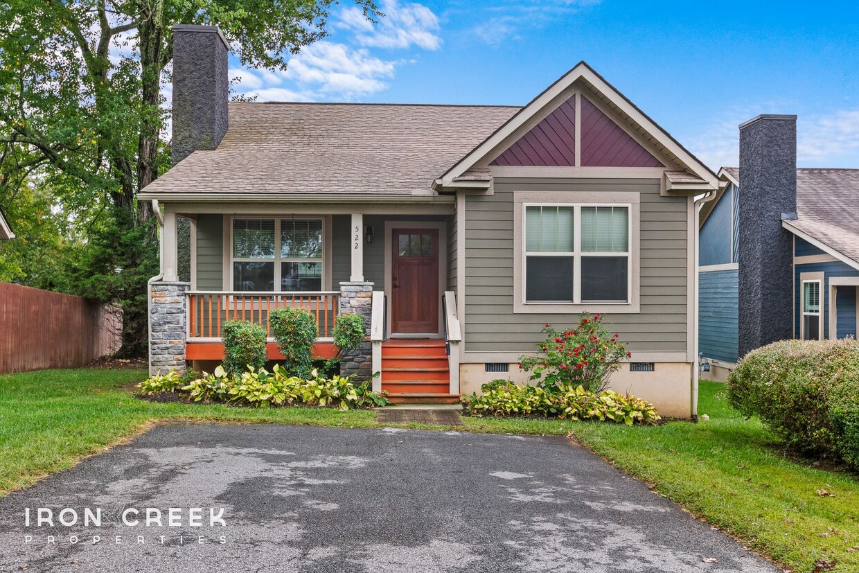 Primary Photo - Charming Three-Bedroom in Oakley