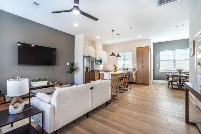 Foto del edificio - 5706 Roselane St
