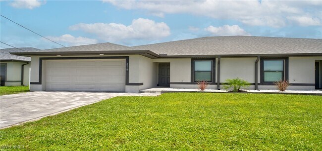 Foto del edificio - 3419 SW 8th Pl