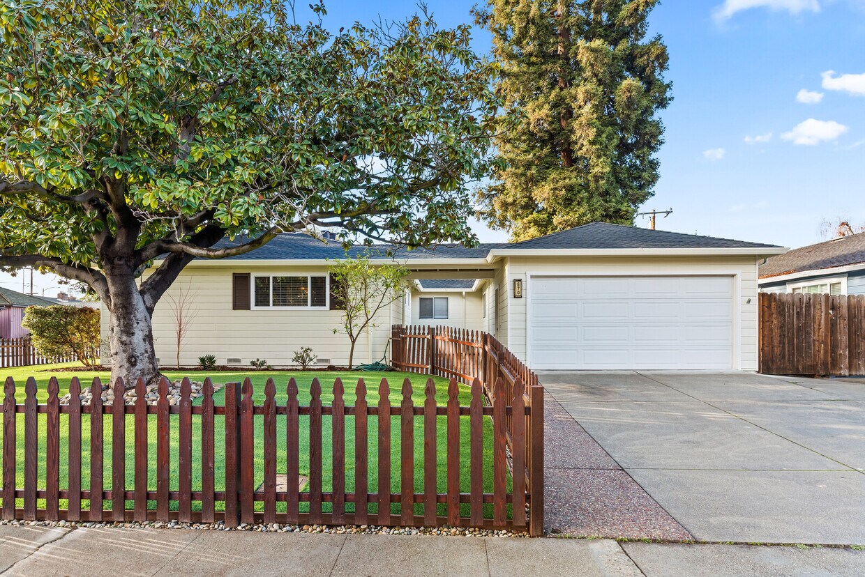 Foto principal - 670 McCarty Ave