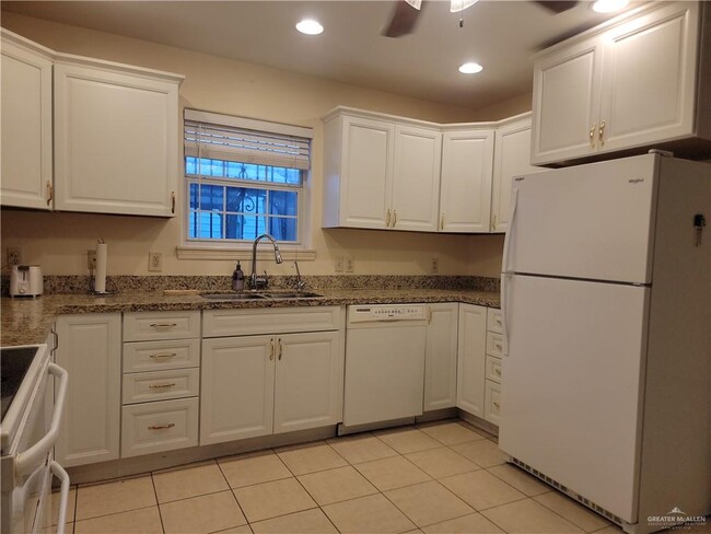 Building Photo - 179 Chippewa Cir