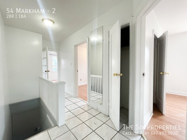 Photo du bâtiment - Sunny 2 Bedroom Upper Floor Apartment