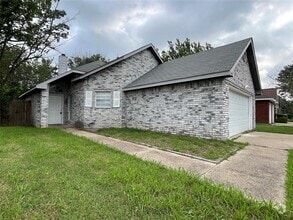 Building Photo - 7401 Ryan Rd