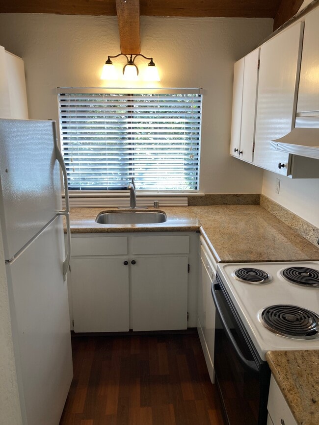 Photo - 28 Park Terrace Townhome