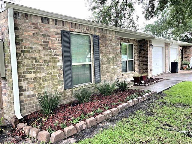 Foto del edificio - 8985 Glen Meadow Ln