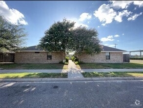 Building Photo - 2315 Dora Jeanne Dr