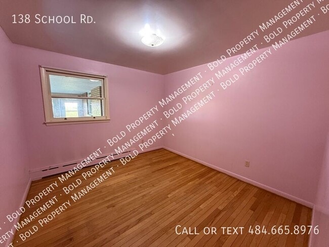 Foto del edificio - 138 School Rd