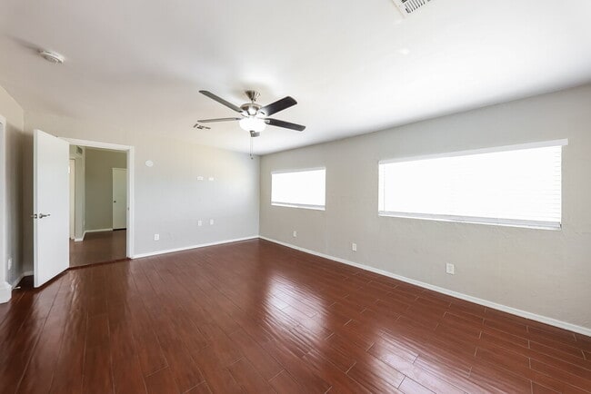 Foto del edificio - 601 W Wescott Dr