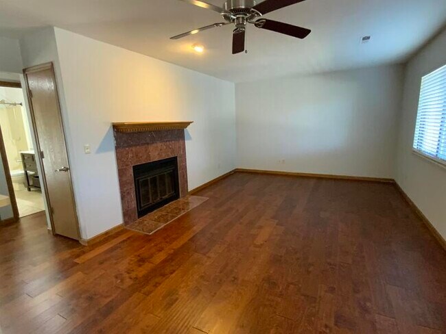 Building Photo - 232 Eagle Ridge