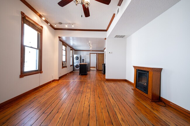 Foto del edificio - 1417 6th St NE