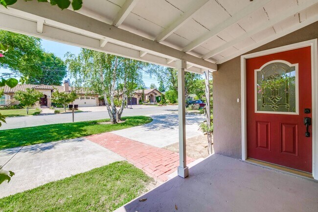 Foto del edificio - Single Story Gem in Saratoga! Quaint 3 BR 1.5 BA Home Ready for Occupancy with all new Air Condit...