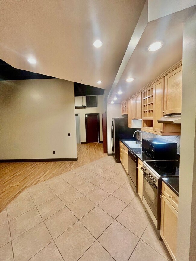 Foto del edificio - Beautiful Loft in Downtown Springfield