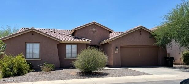 Primary Photo - 489 E White Wing Dr