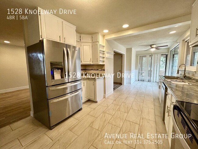 Foto del edificio - 1528 Knollway Dr