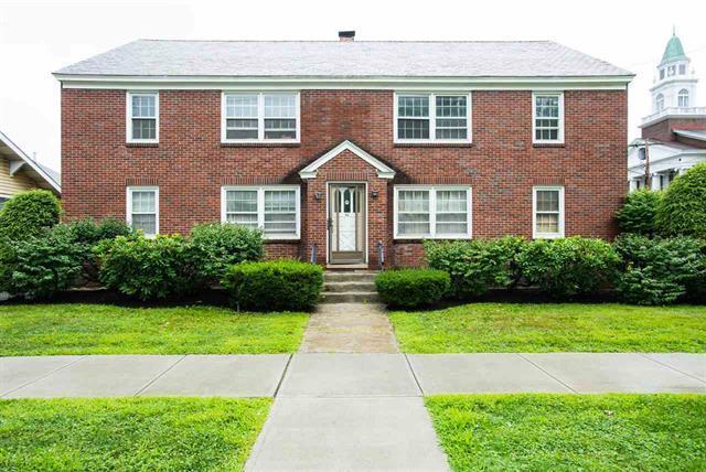 Primary Photo - 50 Woodlawn Avenue
