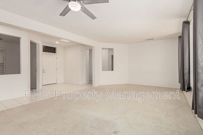 Foto del edificio - 14814 W Horizon Dr