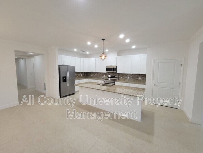 Foto del edificio - 24361 Northwest 13th Blvd