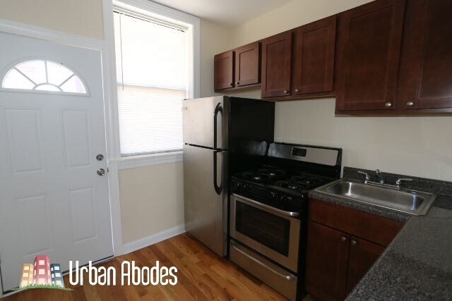 Foto del edificio - 4414 N Wolcott Ave