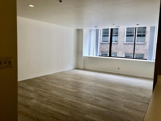 Photo - 44 W 300 S Apartment