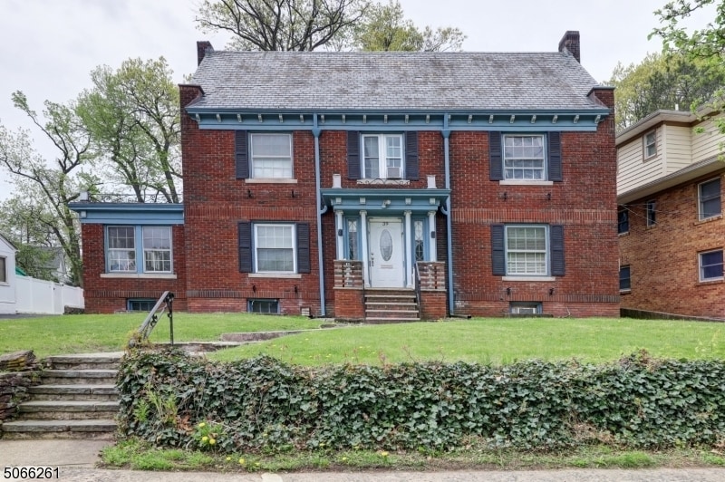 37 The Circle, Passaic, NJ 07055 Room for Rent in Passaic, NJ