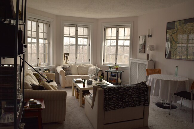 Living Room - 1218 Central St