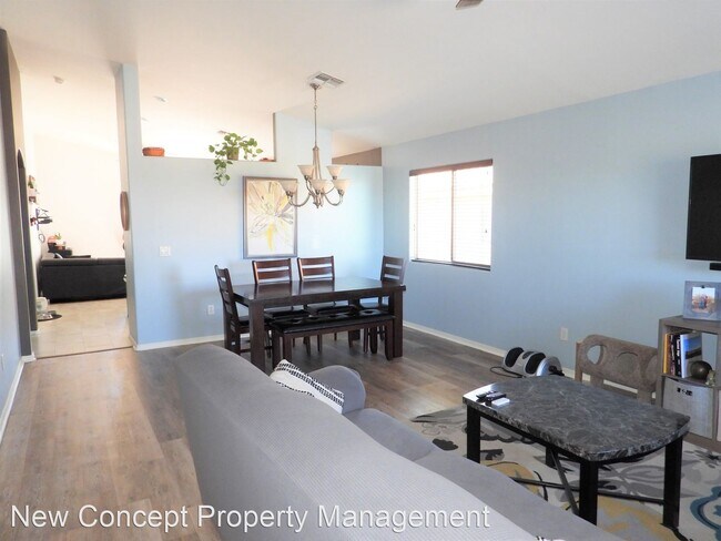 Foto del edificio - 3 br, 2 bath House - 67 W James L Sullivan St