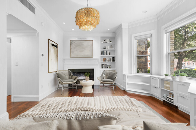 Building Photo - 350 Tappan St