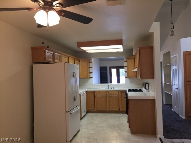 Building Photo - 2616 Magic Moon Ln