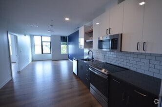 Building Photo - 89 Brighton Ave