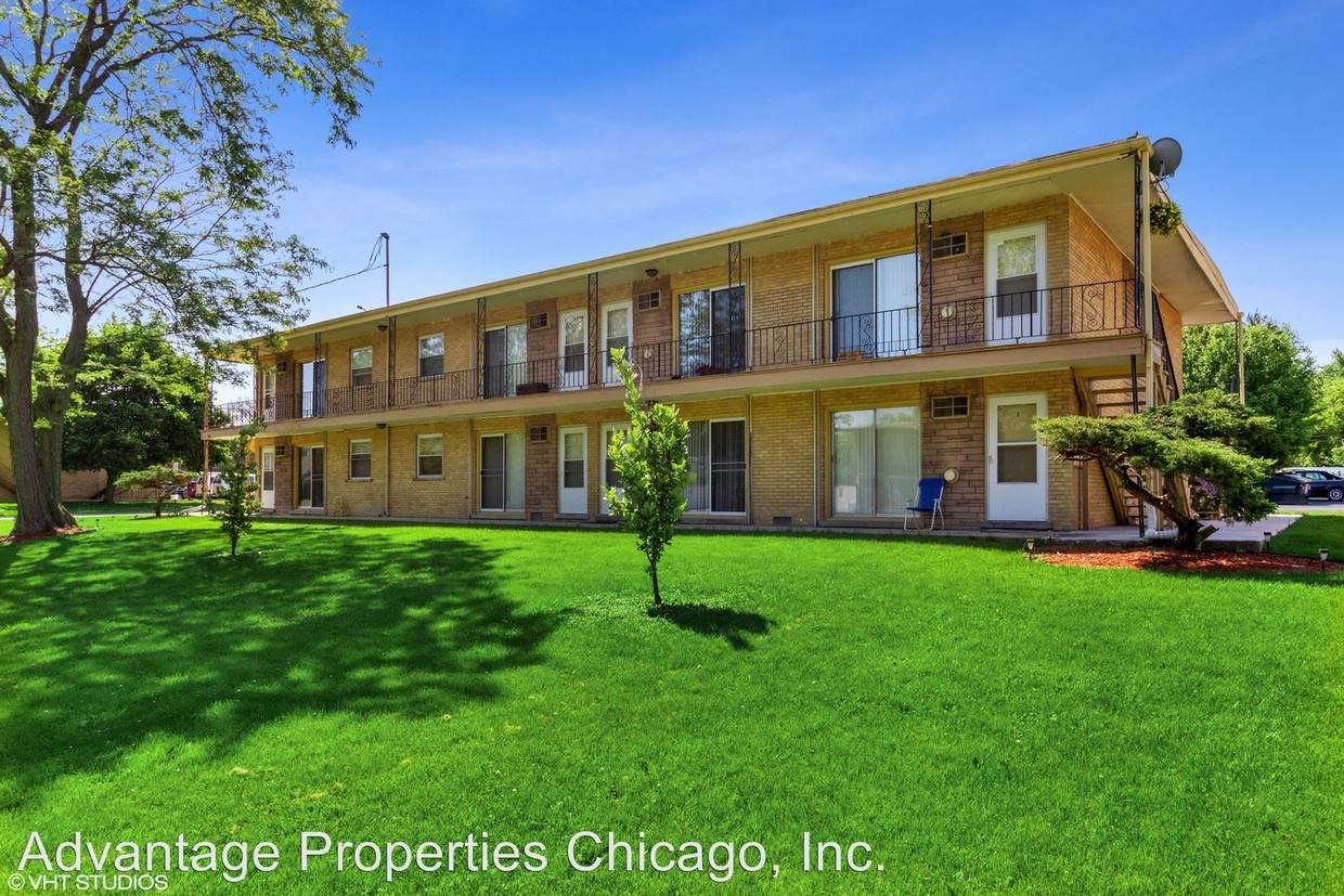 Foto principal - 15301-15312 Knox Ave