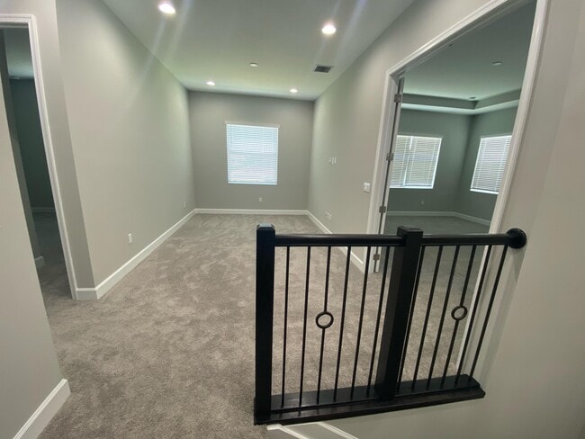 Building Photo - 5383 Pecan Dr