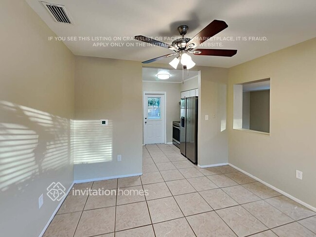 Building Photo - 3913 Mesa Ave