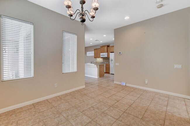 Foto del edificio - Summerlin Home - 3 Bedrooms + Small Loft +...
