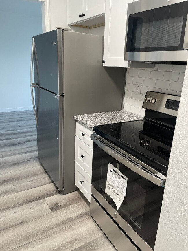 Foto del edificio - 1206 W Columbia Ave