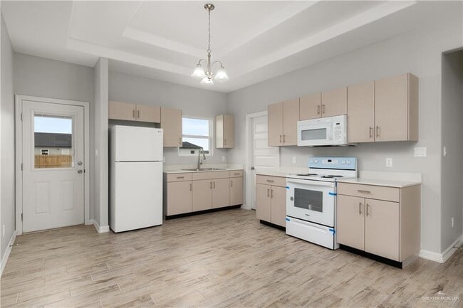 Building Photo - 1508 Hope Dr