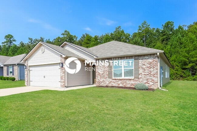 Building Photo - 3 Bedroom Pet-Friendly Home in MONTEVALLO,...