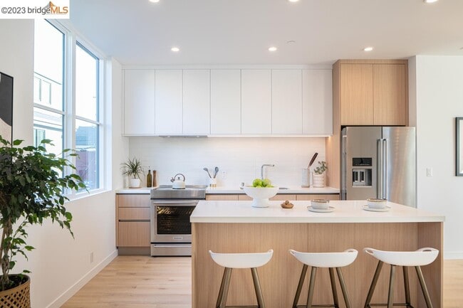 Chef's Kitchen - 802 Apgar St